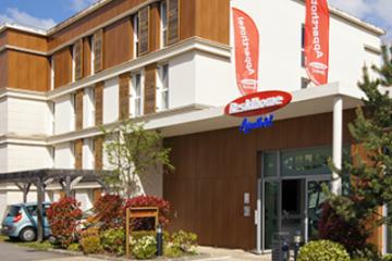 Residhome Paris Guyancourt