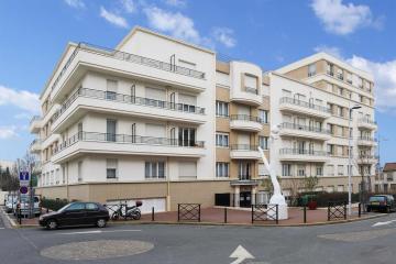 Les Estudines Paris Nanterre